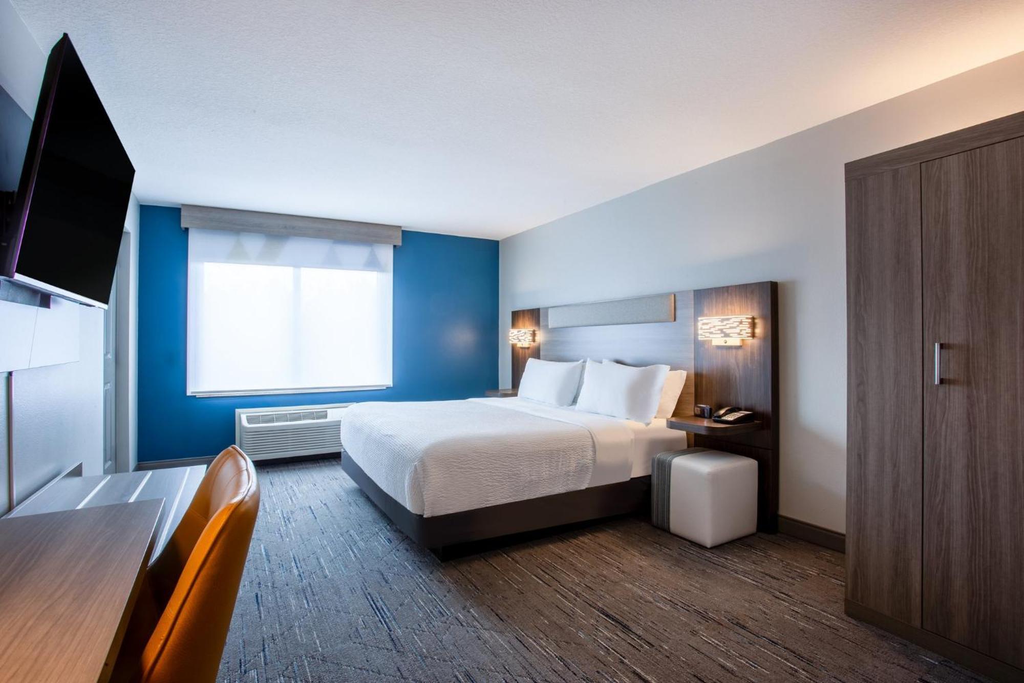 King Room Mobility Access or Hearing Accessible,1622878716:JPEG